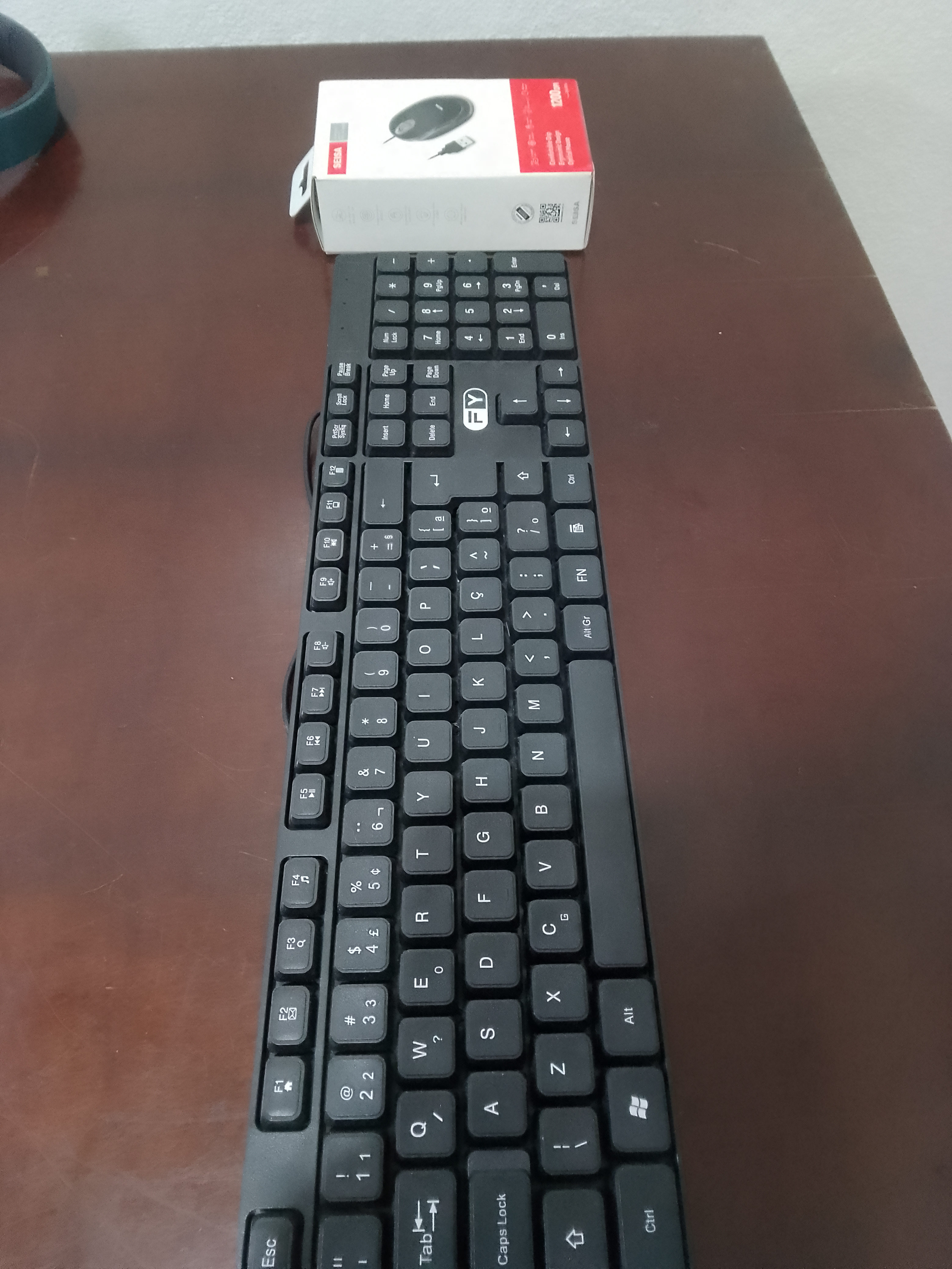 Kit Teclado USB + Mouse SEISA 1200 DPI