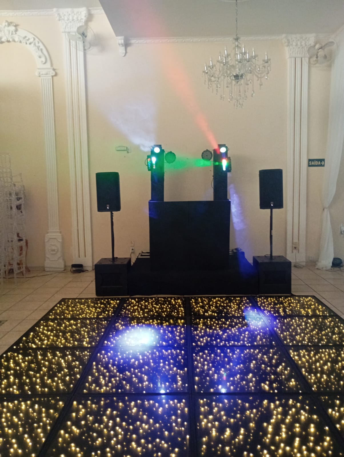 Dj para casamentos e festas em geral.